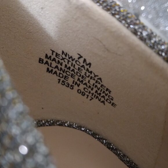 Nine West | Gold Silver Metallic Sparkle Peep Toe Heels | Size 7M - Picture 7 of 14